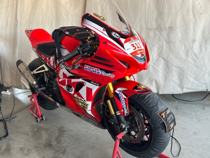 Η Suzuki GSXR του Κώστα Καντραντζάκη εντυπωσίασε